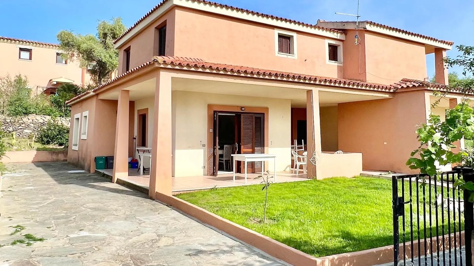 Iss Travel, Gli Asfodeli - Large Apartments With Private Terrace San Teodoro  0*, San Teodoro (Sardinia) Italia