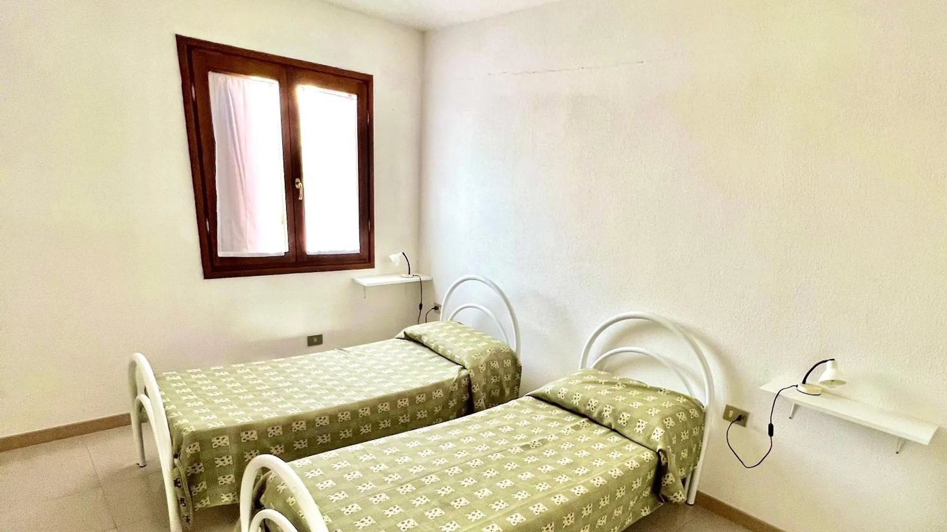 Iss Travel, Gli Asfodeli - Large Apartments With Private Terrace San Teodoro  0*, San Teodoro (Sardinia)